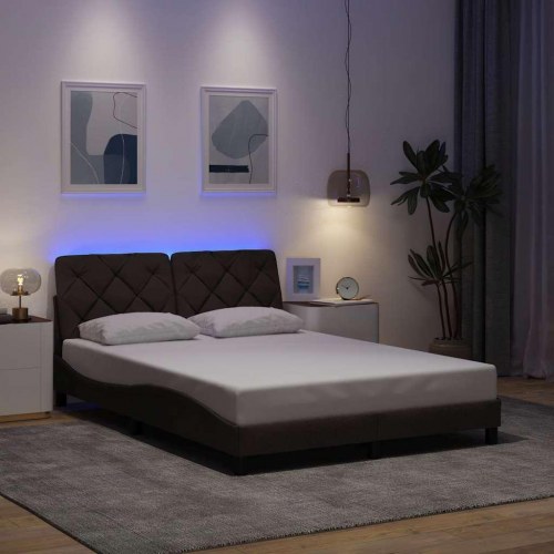 Sengeramme med LED 140x200 cm i stof - mørkebrun