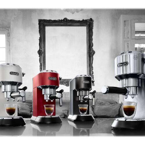 Espressomaskine De’Longhi Dedica EC 685.W – hvid