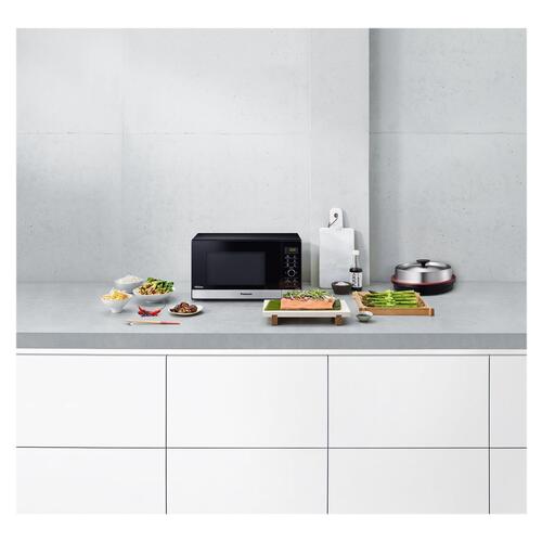Mikrobølgeovn med grill Panasonic NN-GD38HSSUG – 23 l, rustfrit stål