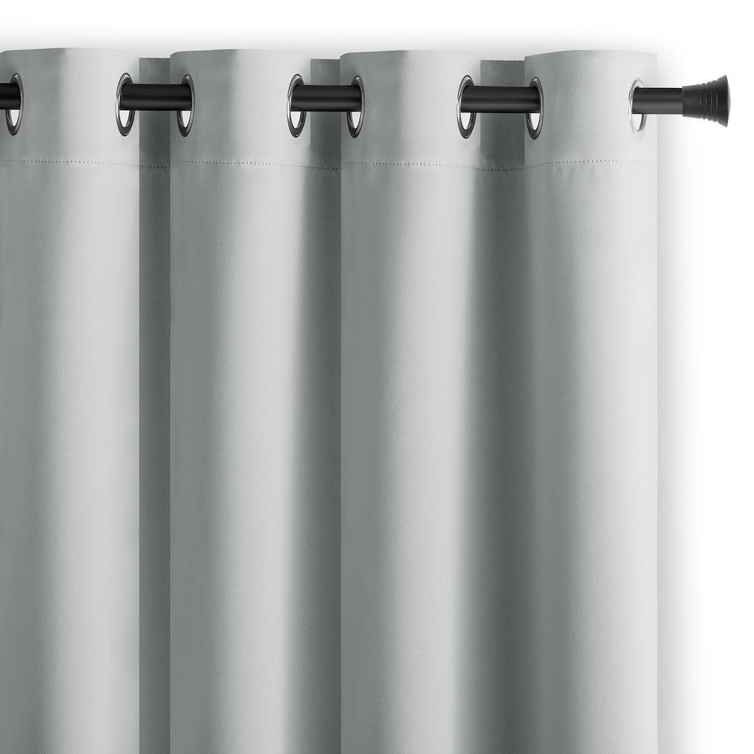 Mørklægningsgardin lysegrå med sølvfarvede ringe 140×175 cm billede