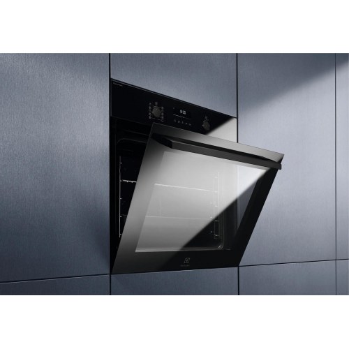 Indbygningsovn Electrolux SteamBake 600, katalyse, sort
