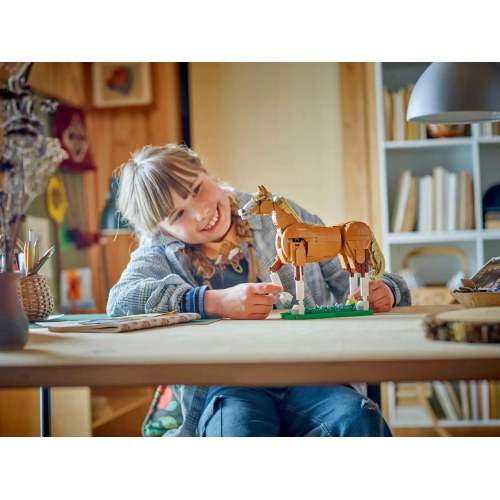 LEGO Creator 3-i-1 31166 Smukt Hestebyggesæt (9+)