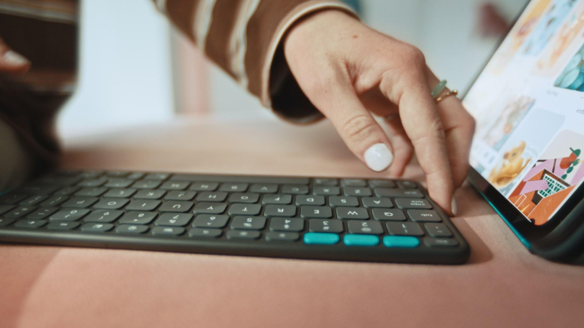 Tablet tastatur til iPad - Logitech billede
