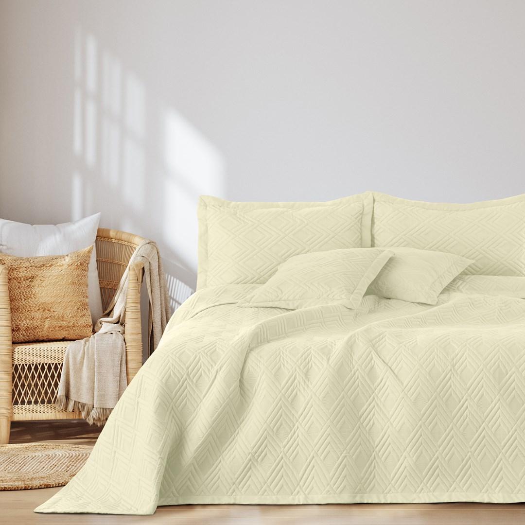 Sengetæppe beige 170x210 - Amelia Home OPHELIA mikrofiber, klassisk billede