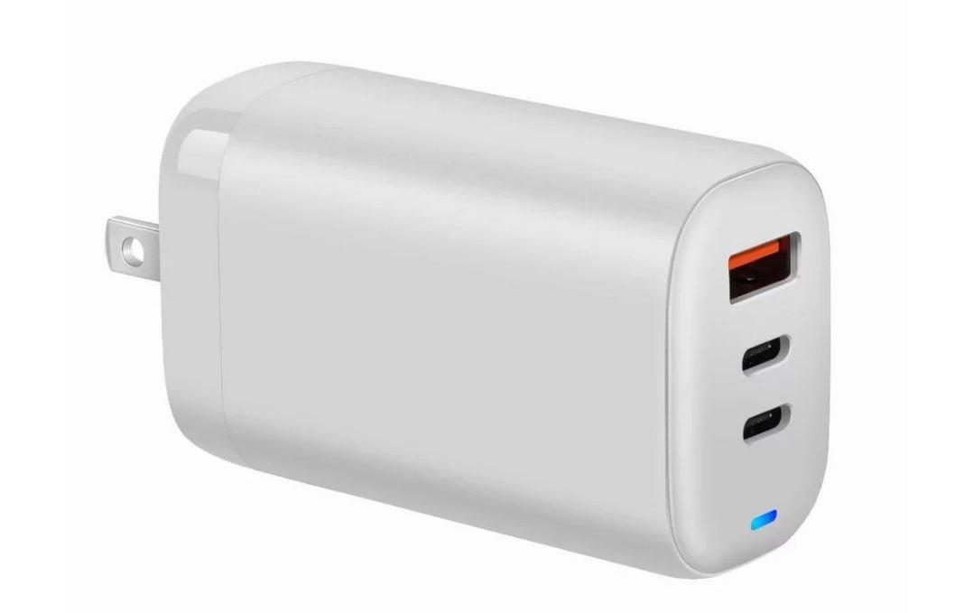 USB oplader Acer GaN 65 W, 2x USB-C + USB-A – hvid billede