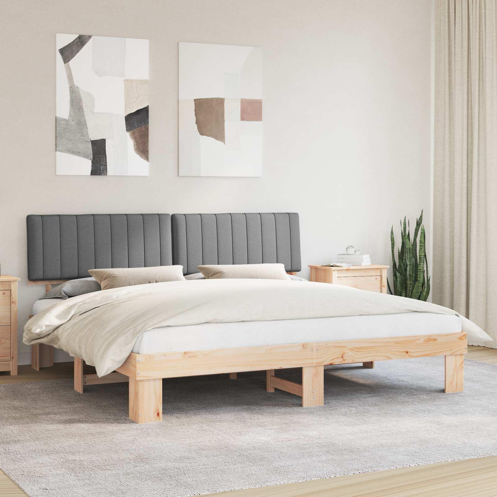 Sengestel med polstret hovedgavl - lysegrå 200 × 200 cm