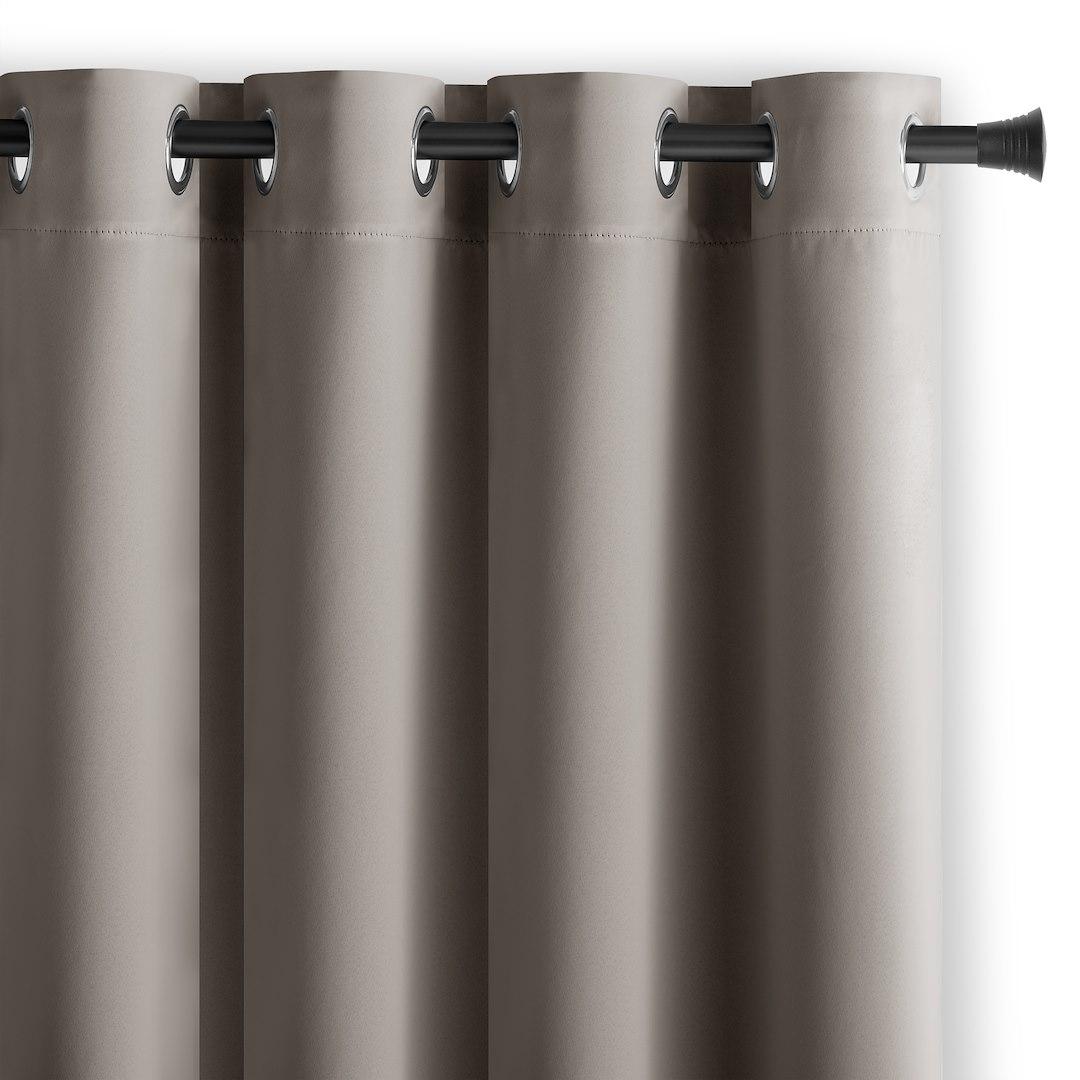 Mørklægningsgardin blackout 140×245 cm - beige, klassisk med sølvfarvede øskner billede