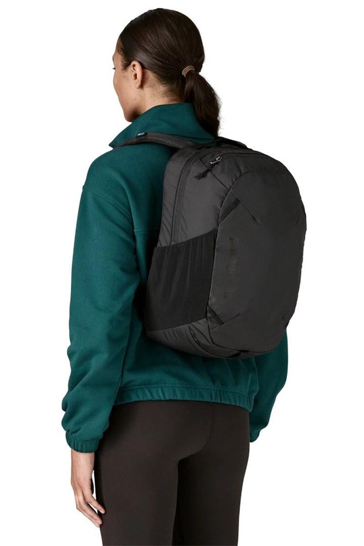 Vandrerygsæk Patagonia Atom Day Pack 24 l - sort billede