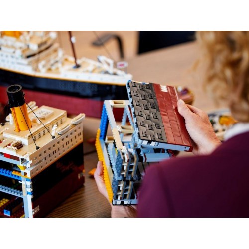 LEGO skib - LEGO Icons Titanic 10294 (9090 klodser)