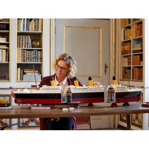 LEGO skib - LEGO Icons Titanic 10294 (9090 klodser)