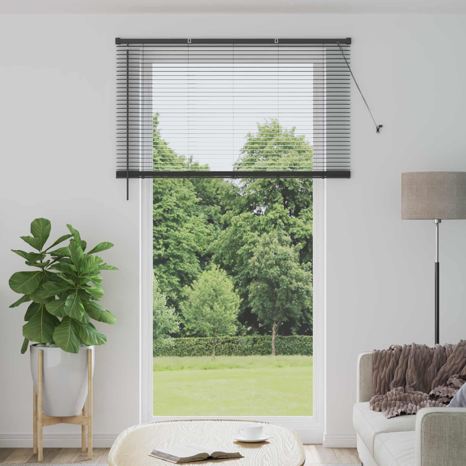 Persienne i PVC - sølvgrå 213 × 150 cm, 25 mm lameller billede