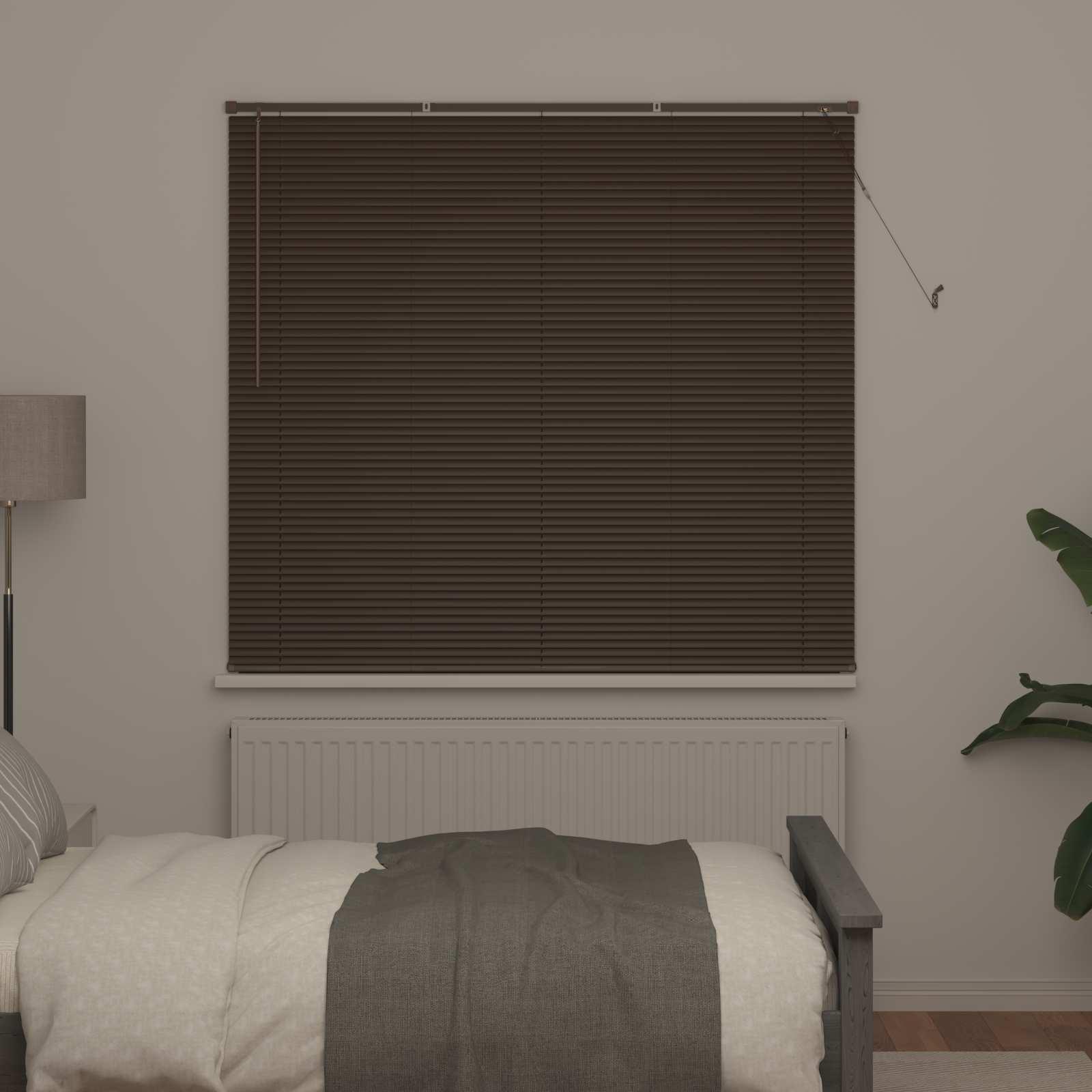 Persienne mørk brun med mønster 150 × 140 cm - 25 mm PVC billede