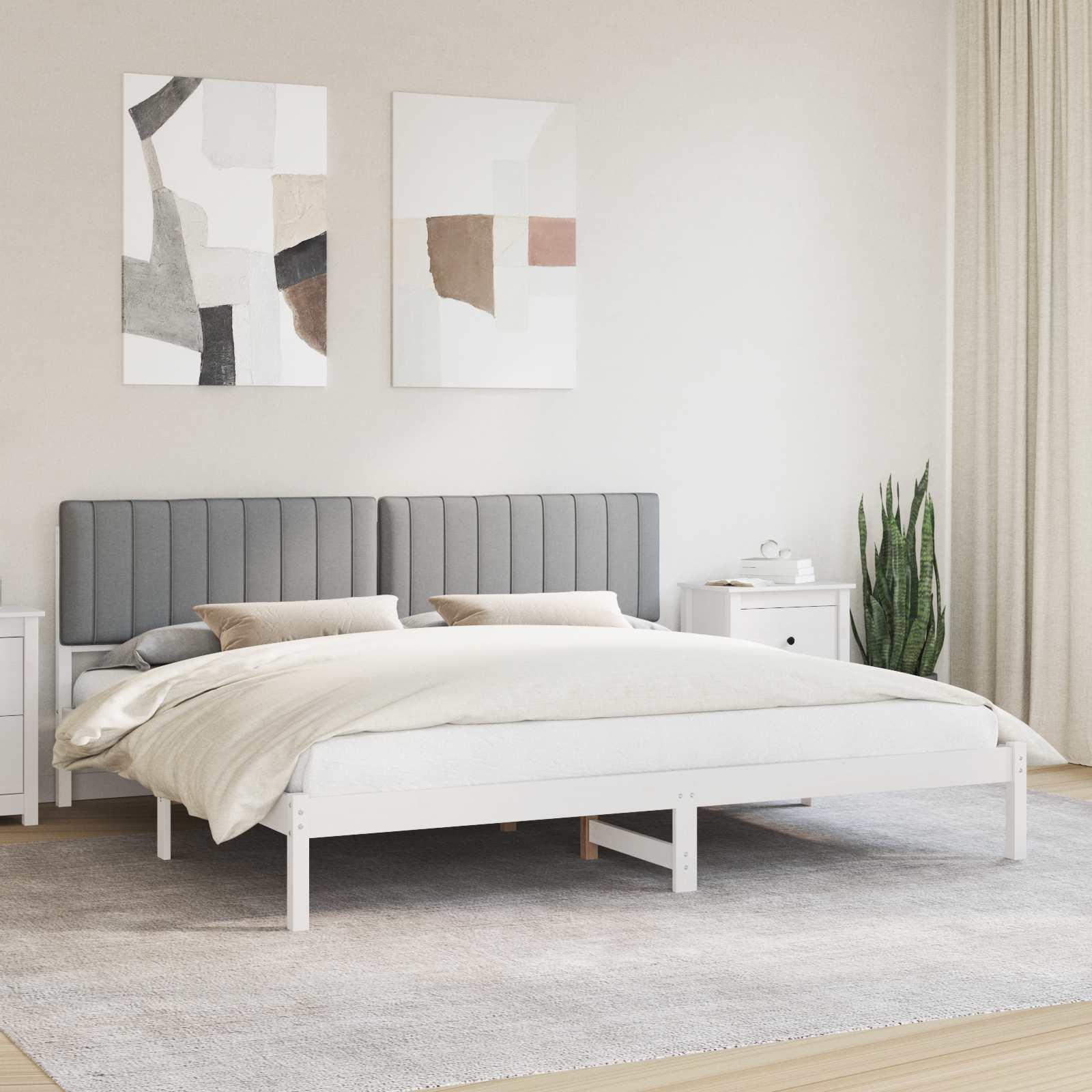 Sengestel med polstret hovedgavl - lysegrå, 200 × 200 cm