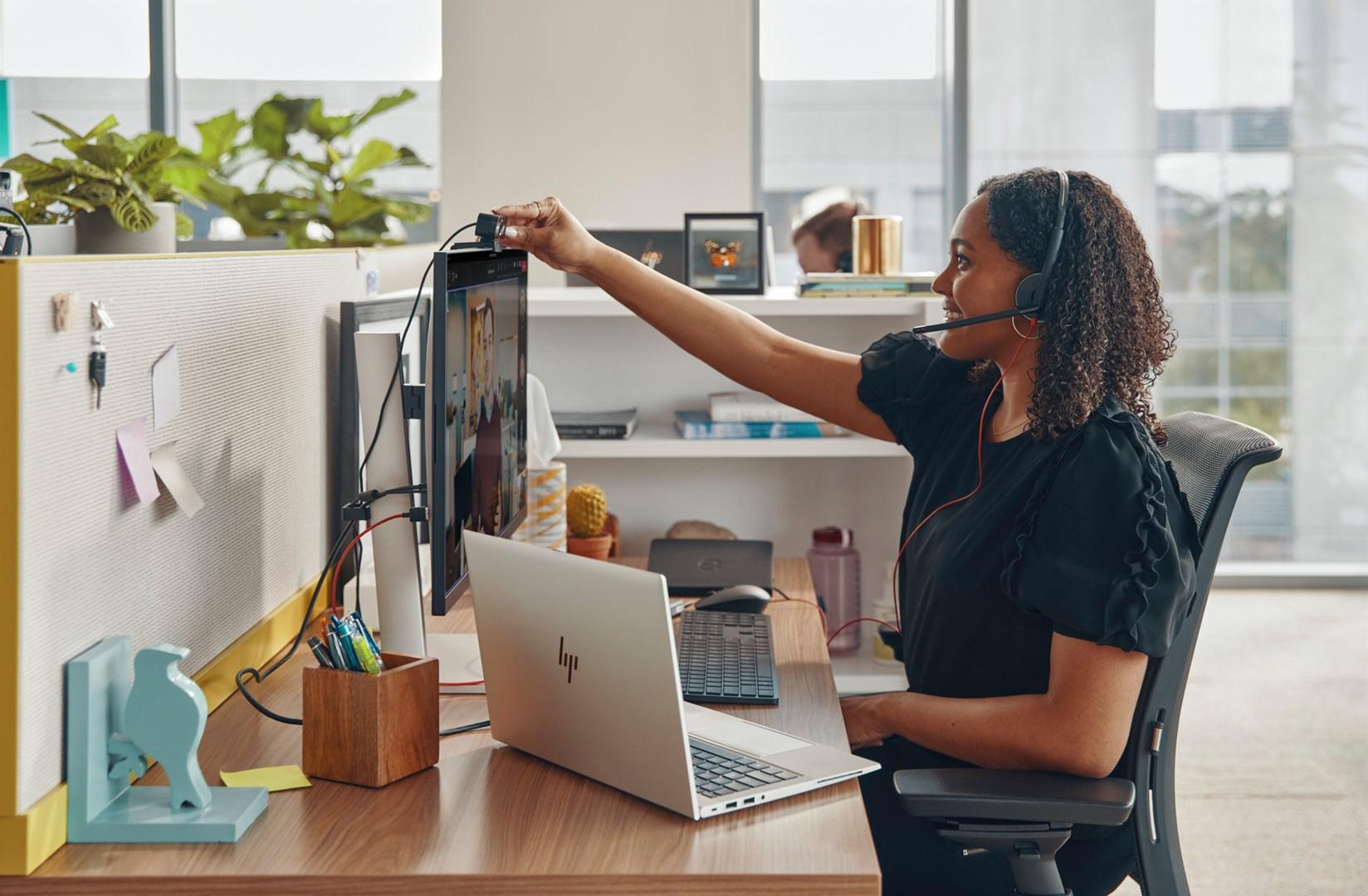 Poly Blackwire 3220 stereo headset – USB-C med USB-C/A-adapter billede