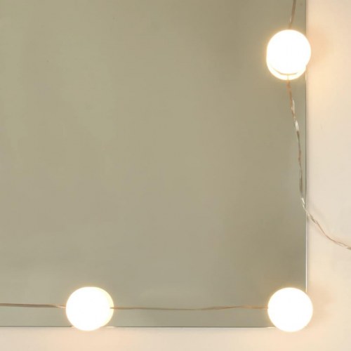 Makeupbord med LED-lys og skab - hvidt konstrueret træ