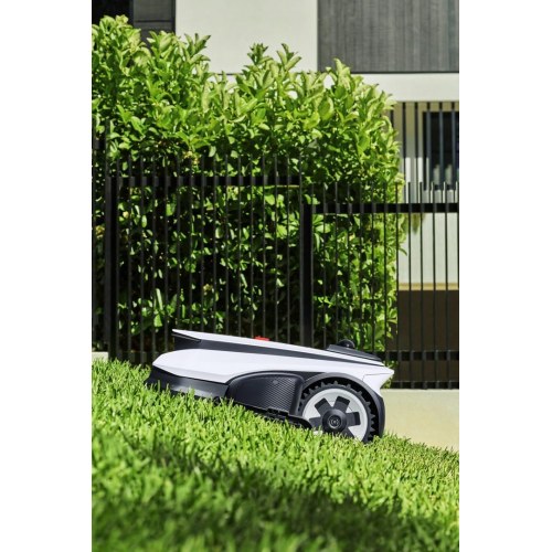 ECOVACS GOAT A1600 LiDAR PRO robotplæneklipper - sort/hvid