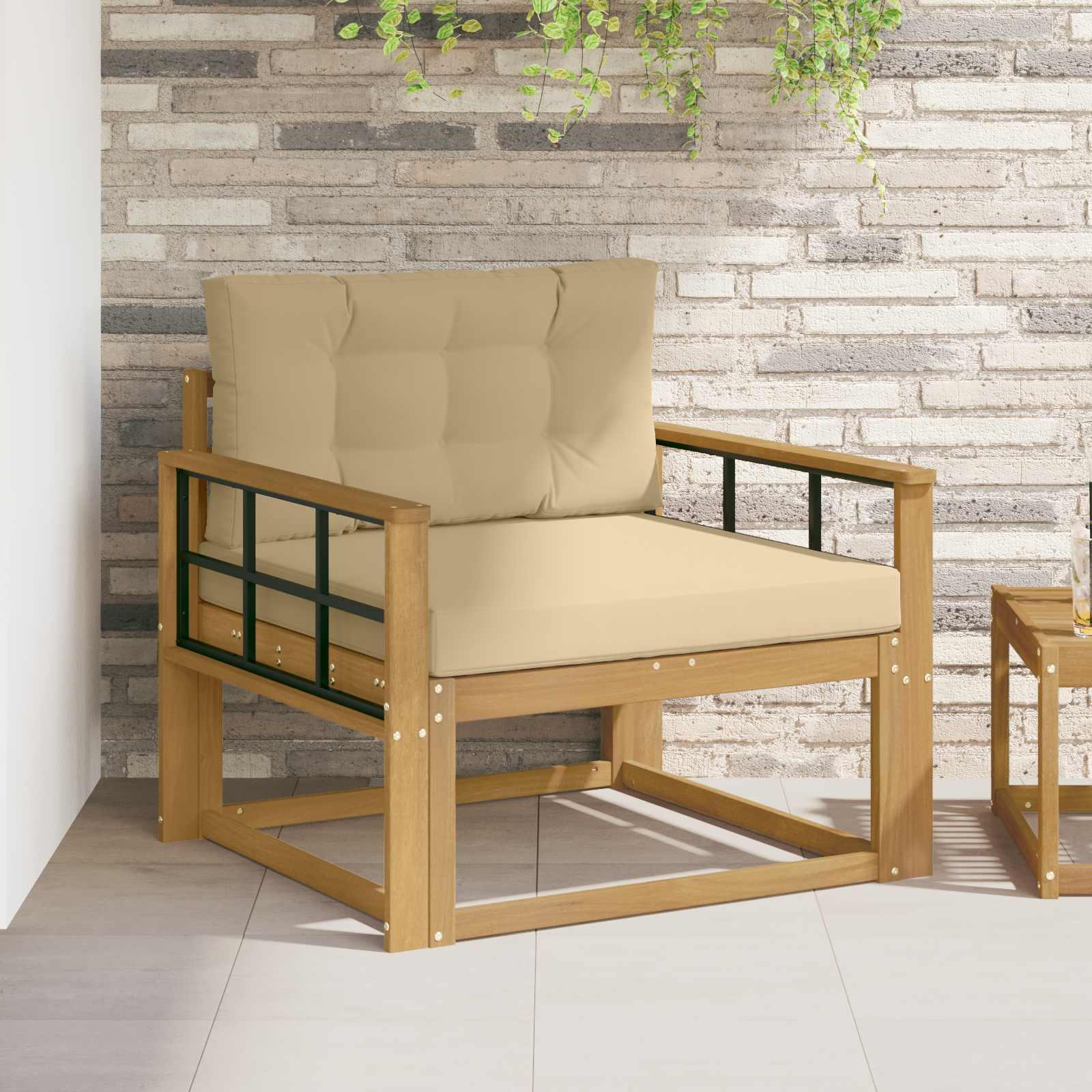 Udendørs mellemsofa i akacietræ med beige puder - hvid ramme billede