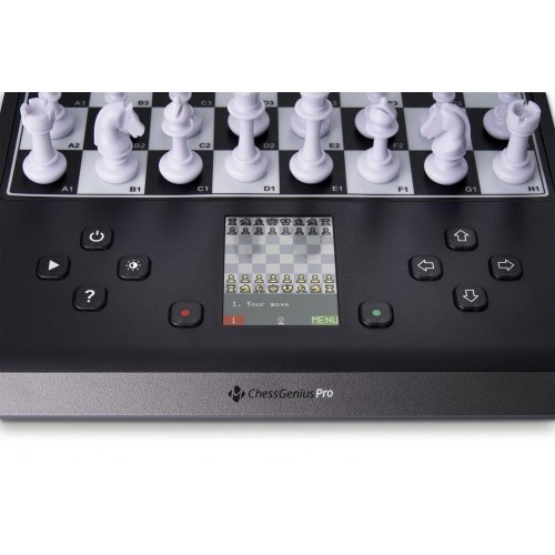 Millennium ChessGenius Pro - elektronisk skaksæt til bord