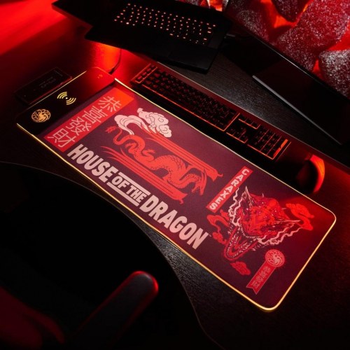 Gaming musemåtte med LED og trådløs opladning - 80 × 30 cm, sort/rød - Numskull Games 154921