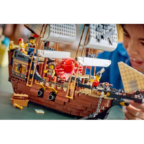 LEGO Creator 3-i-1 31387 Ikonisk Piratskib