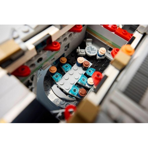 LEGO Marvel 76354 S.H.I.E.L.D. Helicarrier - samlesæt til voksne (18+)