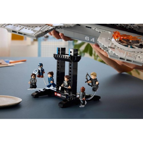 LEGO Marvel 76354 S.H.I.E.L.D. Helicarrier - samlesæt til voksne (18+)