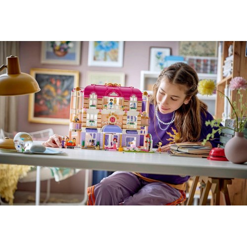 LEGO Friends 42704 Heartlake City Grand Hotel byggesæt (9+)