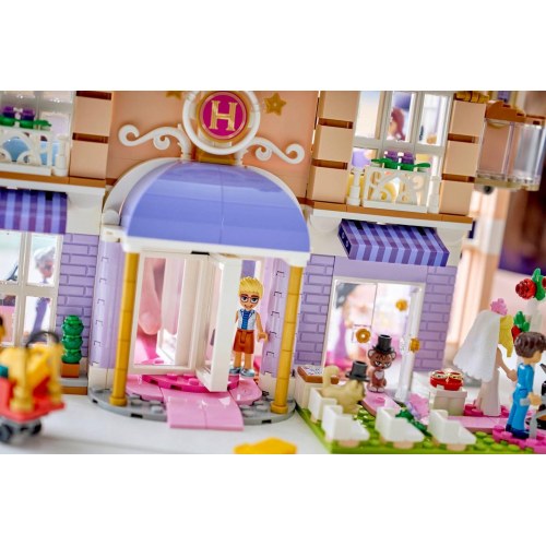 LEGO Friends 42704 Heartlake City Grand Hotel byggesæt (9+)