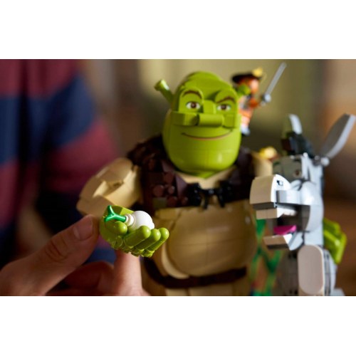 LEGO Icons 72423 Shrek, Æsel og Den Bestøvlede Kat - udstillingsmodel til voksne
