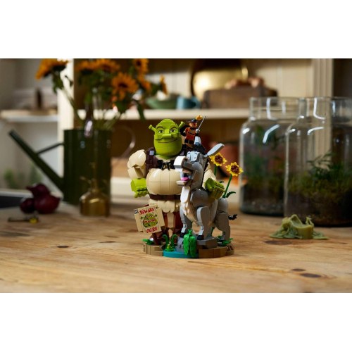 LEGO Icons 72423 Shrek, Æsel og Den Bestøvlede Kat - udstillingsmodel til voksne