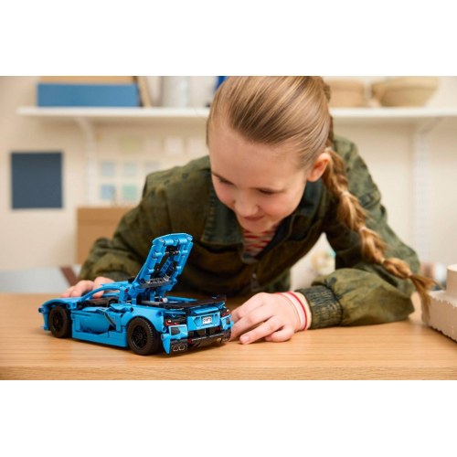 LEGO Technic 42217 Chevrolet Corvette Stingray byggesæt (732 dele)