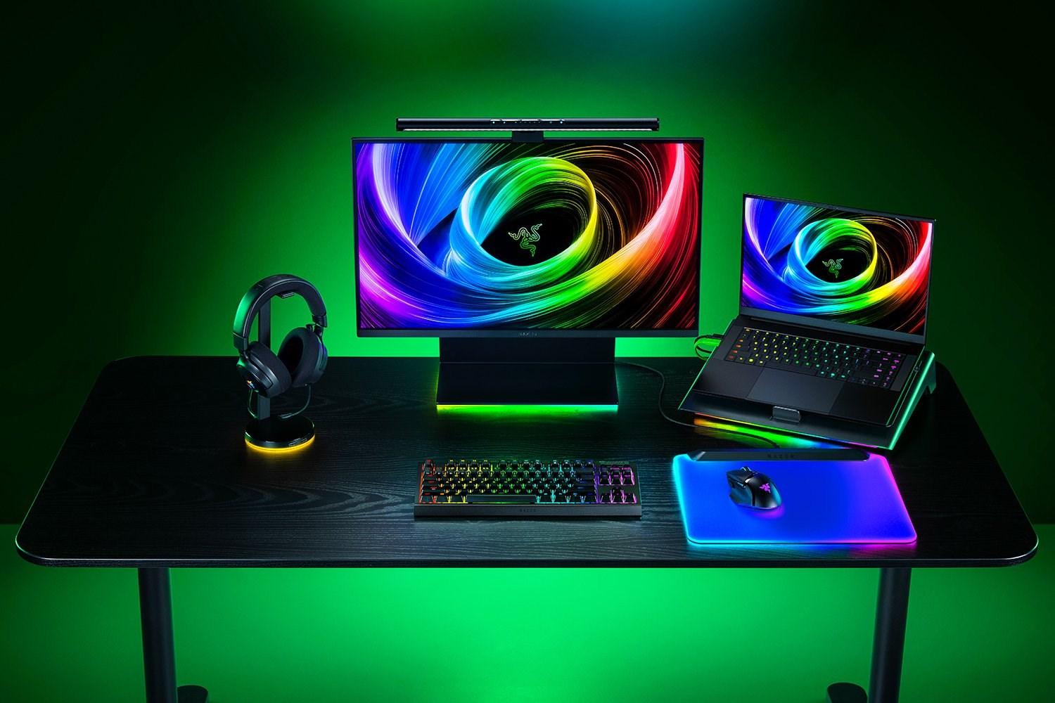 Razer BlackWidow V4 Tenkeyless HyperSpeed gamingtastatur - USB + RF trådløs + Bluetooth, QWERTY US International, sort