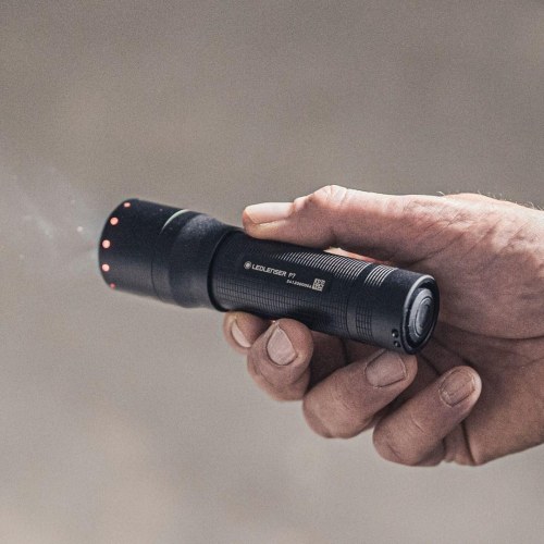 Ledlenser P7 - sort lommelygte med LED, 650 lm