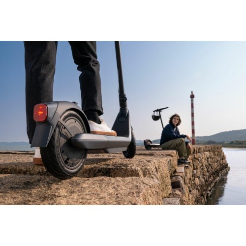 Segway Ninebot KickScooter E2 Pro el‑løbehjul - Grå, 20 km/t