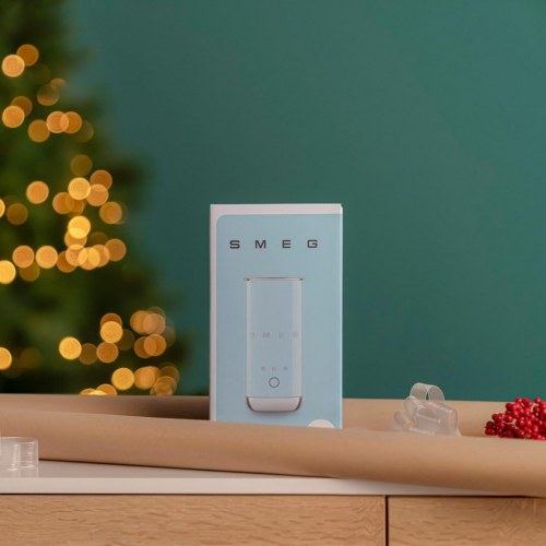 Smeg MFF02BLEU automatisk mÃ¦lkeskummer/varmer - sort
