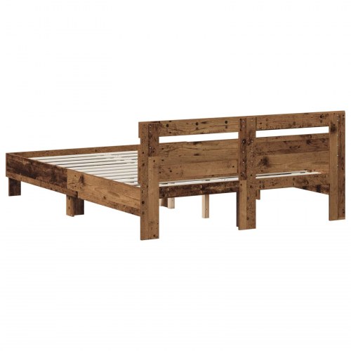 Sengestel med sengegavl i gammelt træ 135 x 190 cm