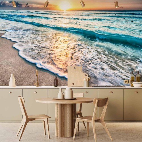 Fototapet med hav og bølger - Gåtur langs strandkanten