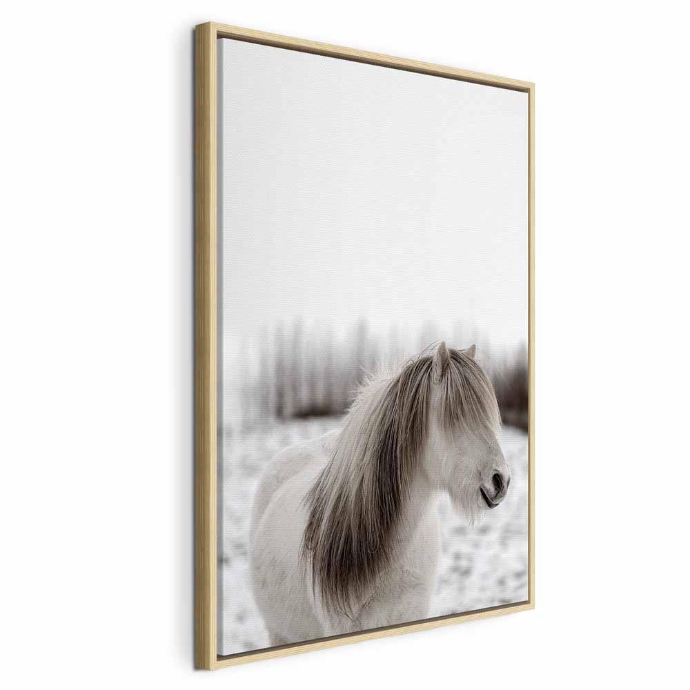 Lærredsbillede Hestemanke lodret - vægbillede med hest - 40 x 60 cm - I en naturlig træramme billede