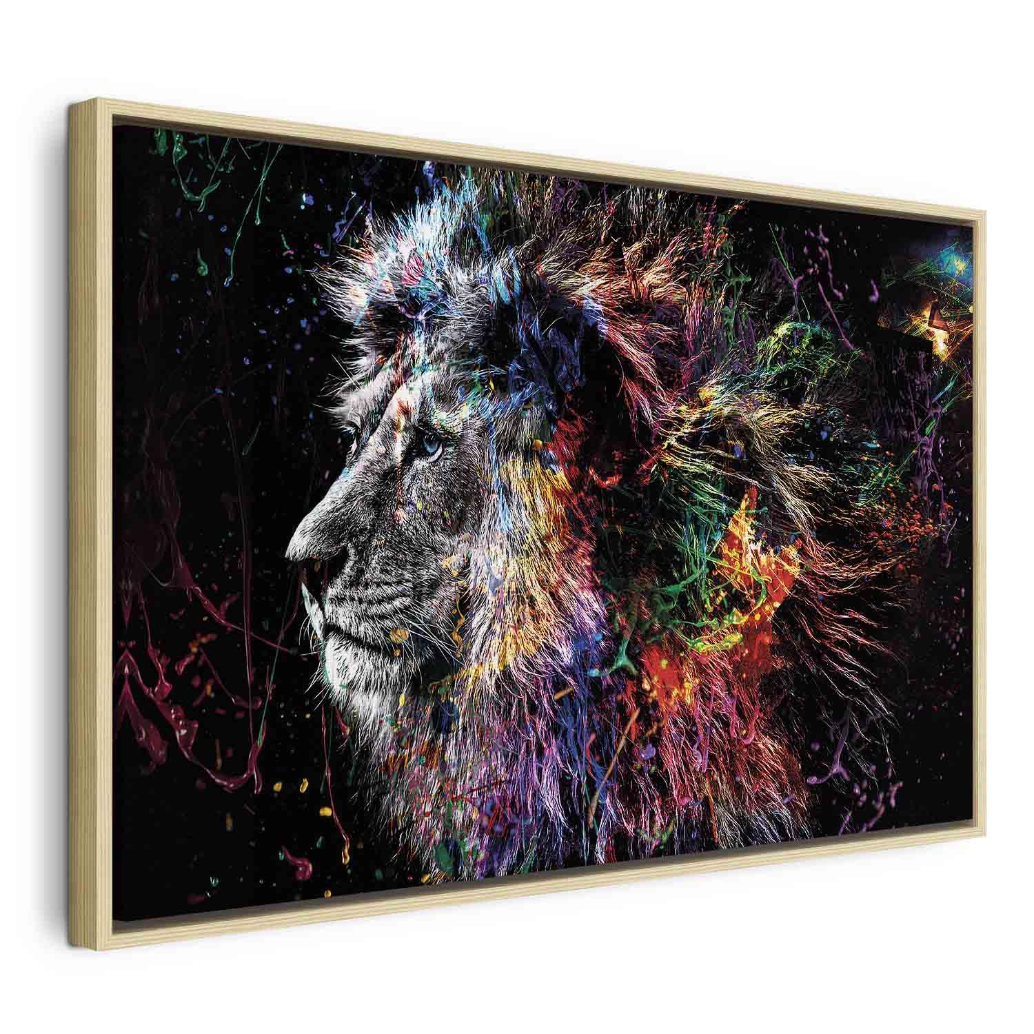 Lærredsbillede Crazy Lion Wide - løve vægbillede i 1 del - 90 x 60 cm - I en naturlig træramme billede