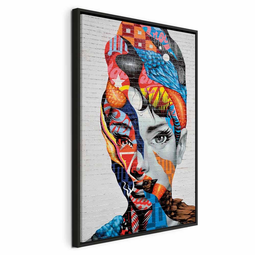 Billede på lærred - Frigjort kvinde - 80 x 120 cm - I en sort træramme billede