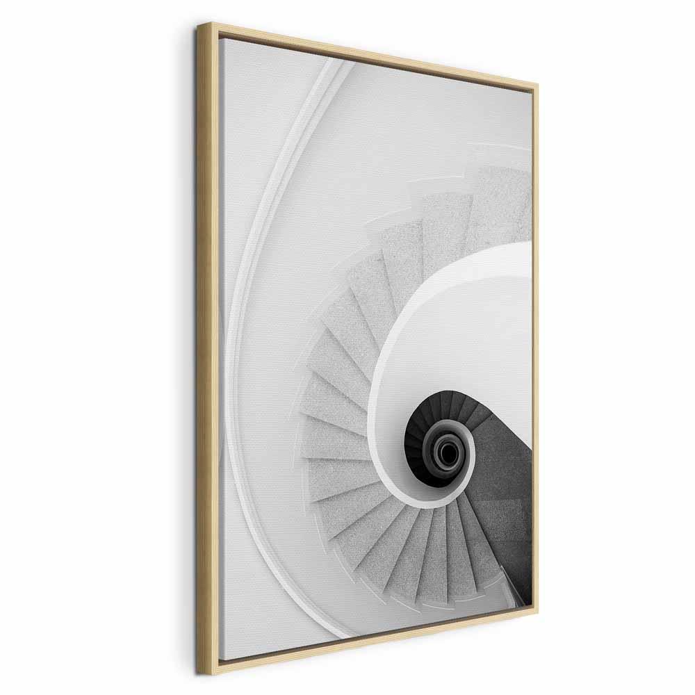 Lærredsbillede White Stairs - vertikalt vægbillede med spiraltrappe motiv, 1 del - 40 x 60 cm - I en naturlig træramme