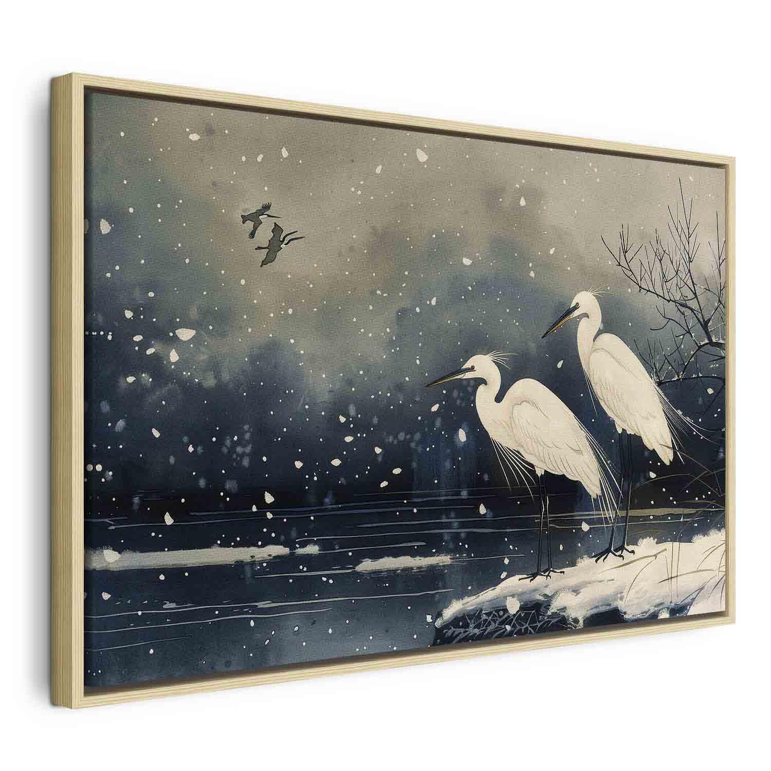 Lærredsbillede med hejrer over en vinterdam - japanskinspireret illustration i mørke farver - 60 x 40 cm - I en naturlig træramme
