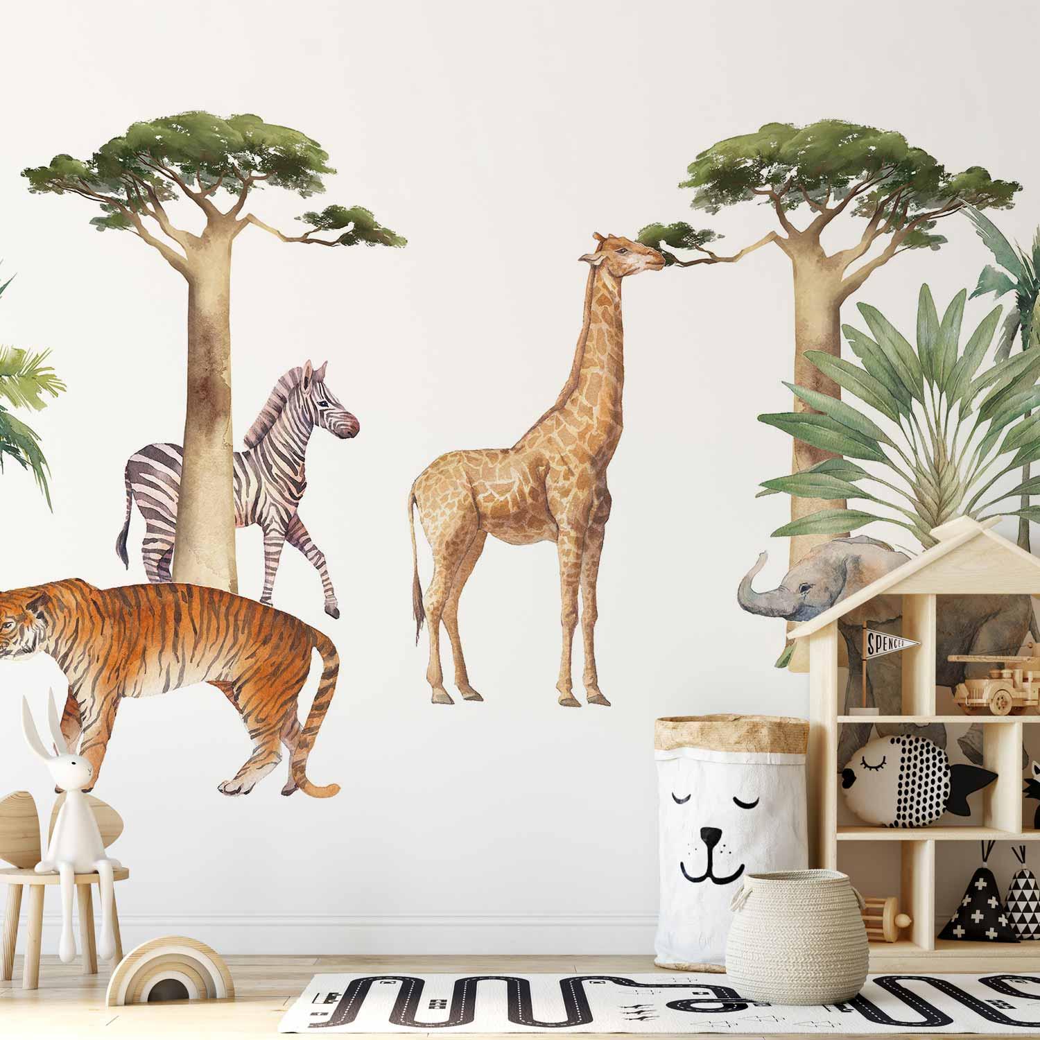 Fototapet med jungledyr på hvid baggrund i akvarelstil til væg og børneværelse - 500 x 350 cm - Vandtæt