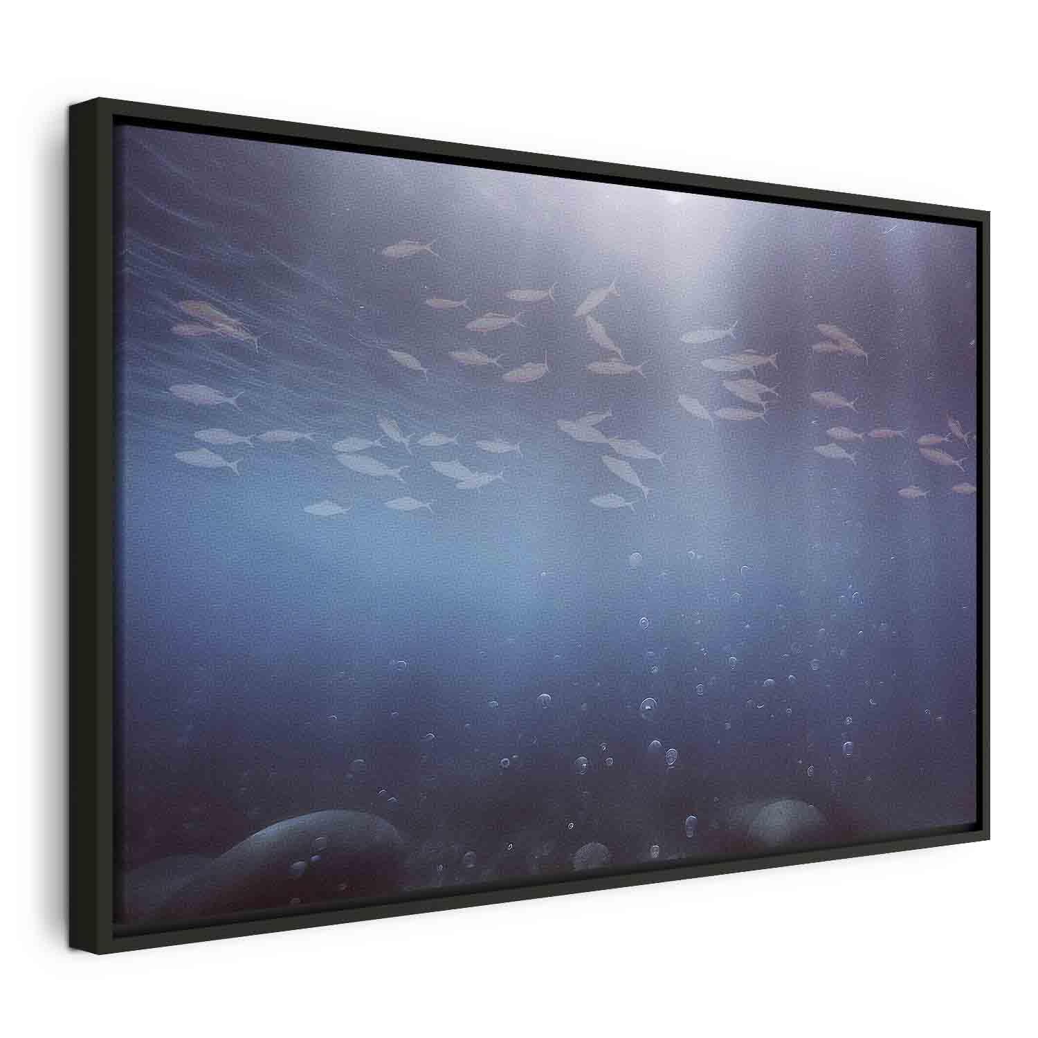 Lærredsbillede Fisk i dybet - 120 x 80 cm - I en sort træramme billede