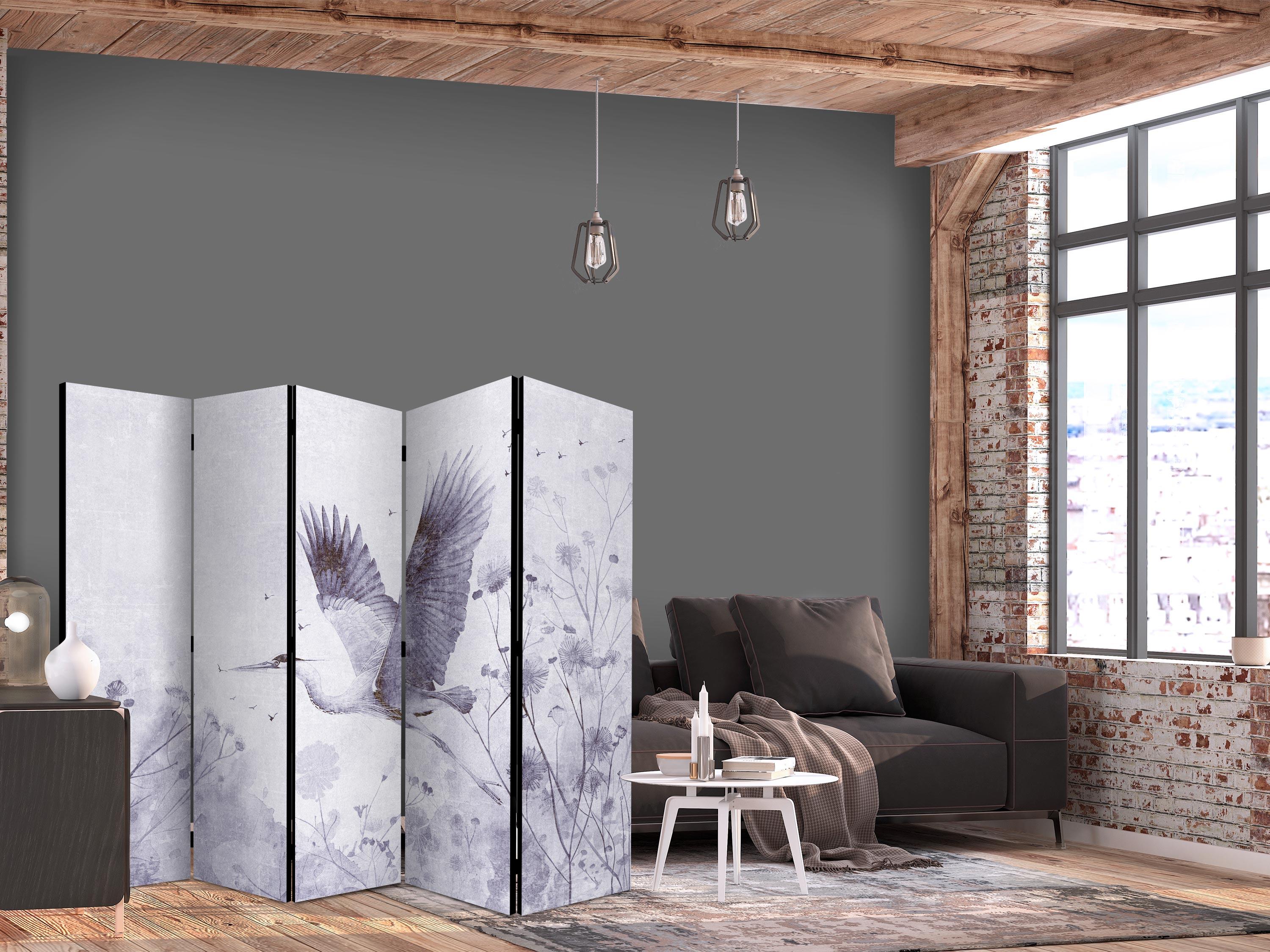5-panels skærmvæg Majestic Flight med flyvende trane i monokrome, kølige farver 225 x 172 cm - 225 x 172 cm - Enkeltsiddet