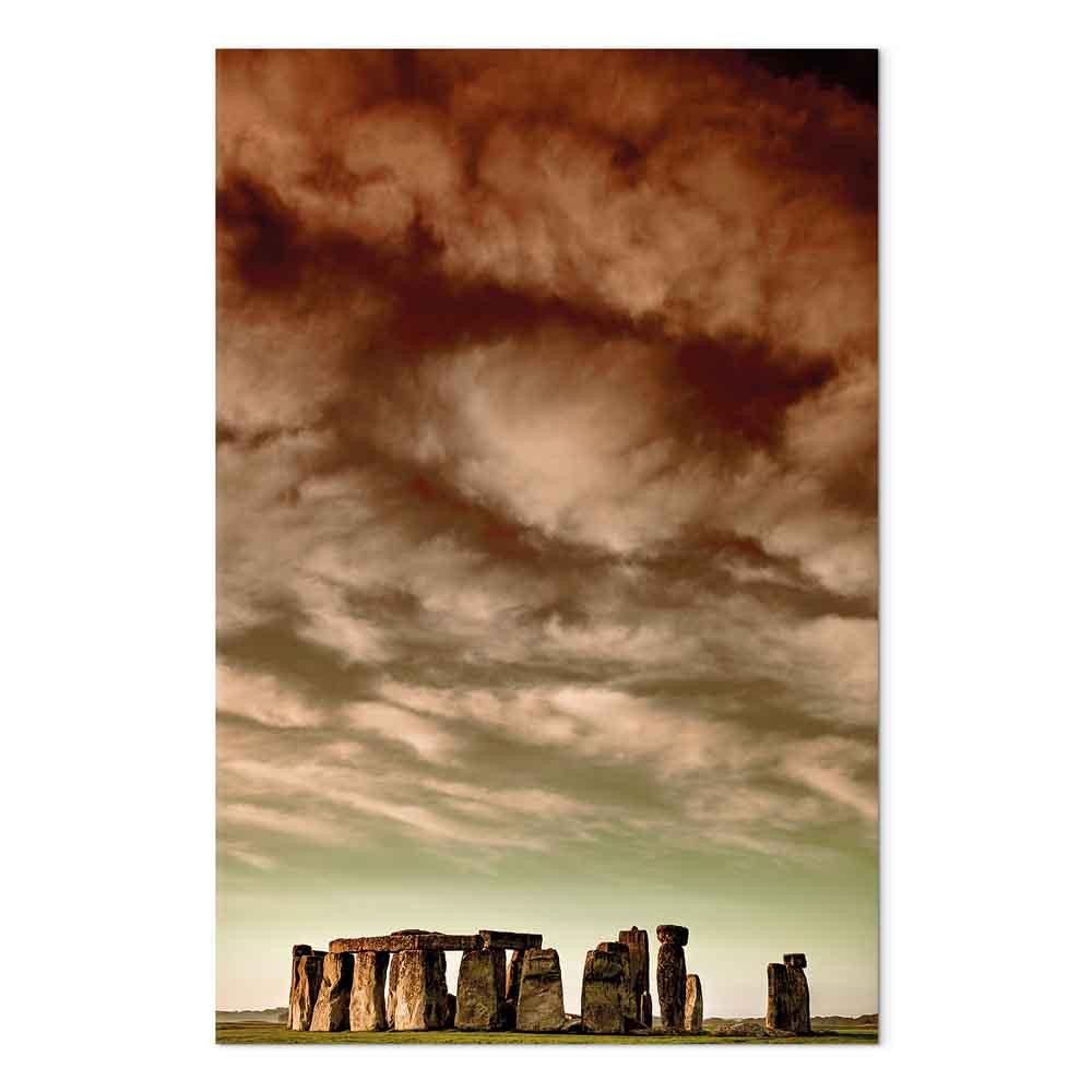 Lærredsbillede Skyer over Stonehenge lodret - 60 x 90 cm - Premium Print billede