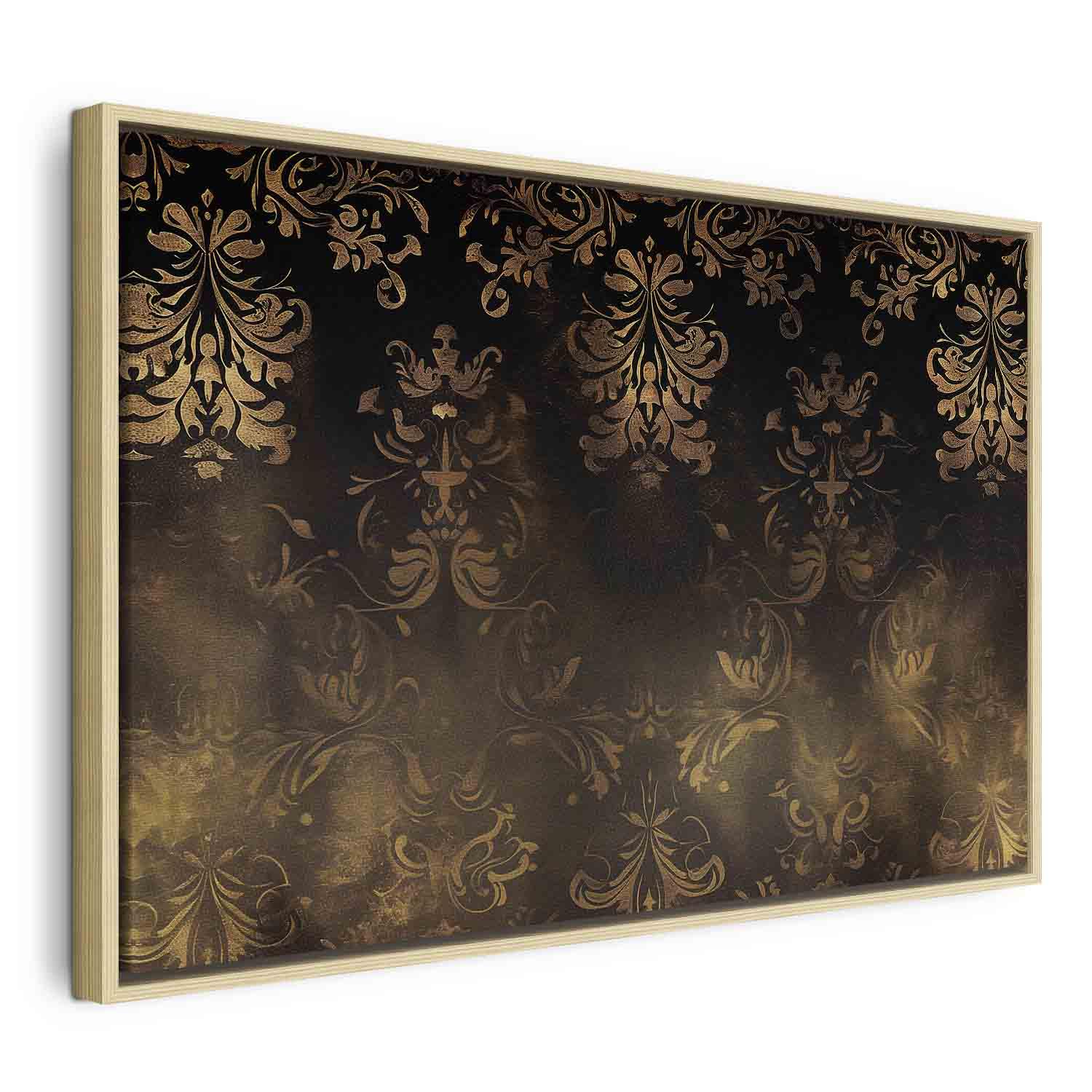 Lærredsbillede med barokke ornamenter i patineret guld og brune nuancer - 90 x 60 cm - I en naturlig træramme