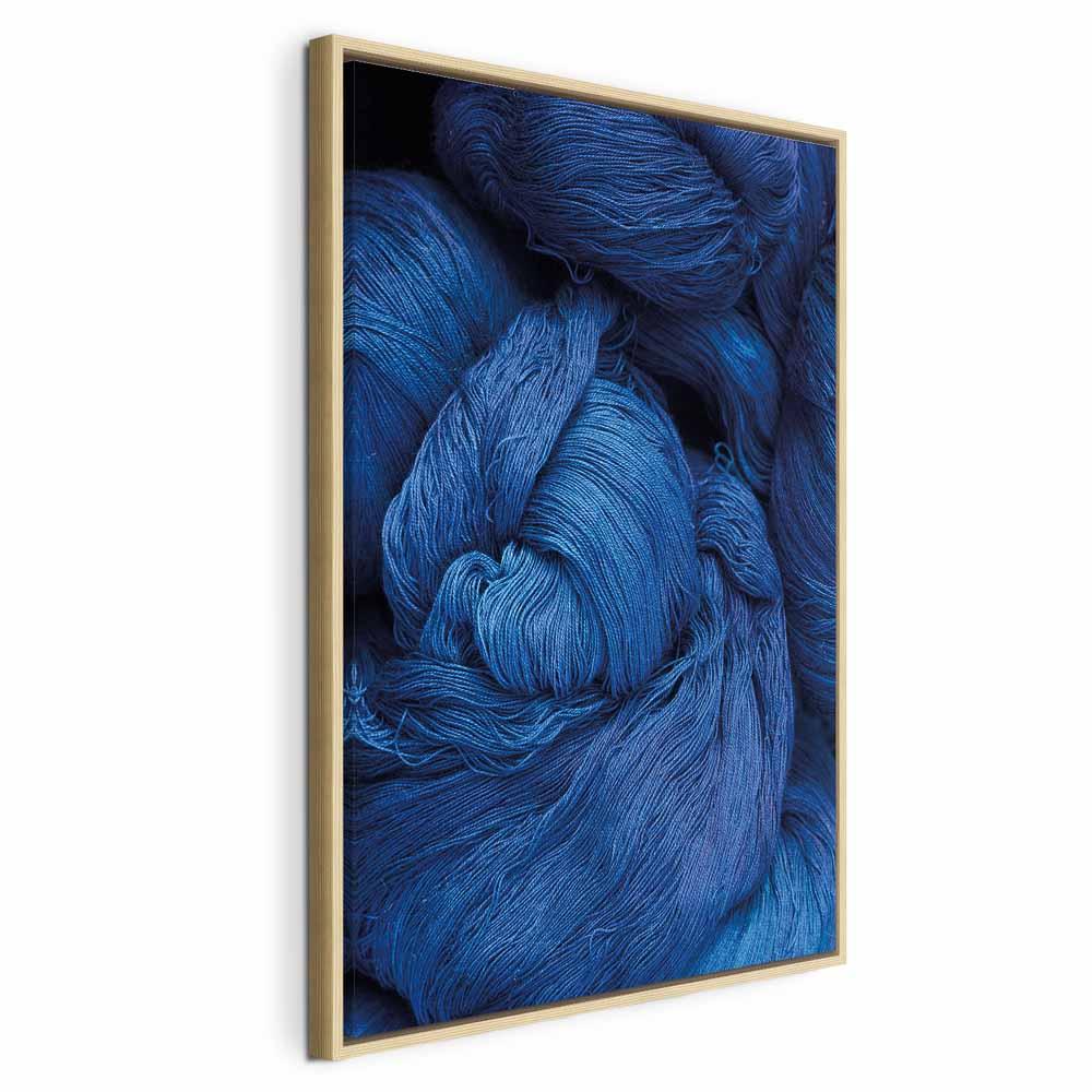 Lærredsbillede Blue Worsted 1 del lodret - 40 x 60 cm - I en naturlig træramme
