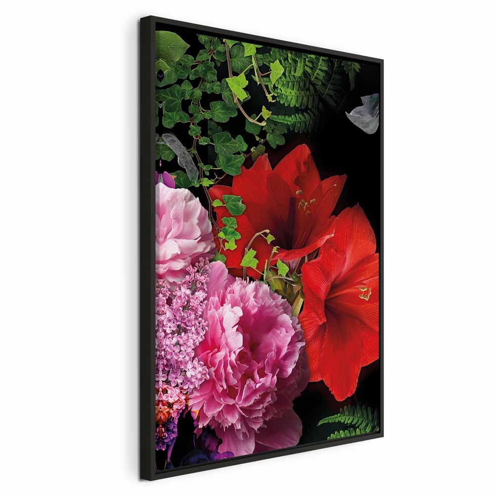 Lærredsbillede Floral Symphony lodret med blomstermotiv - 60 x 90 cm - I en sort træramme