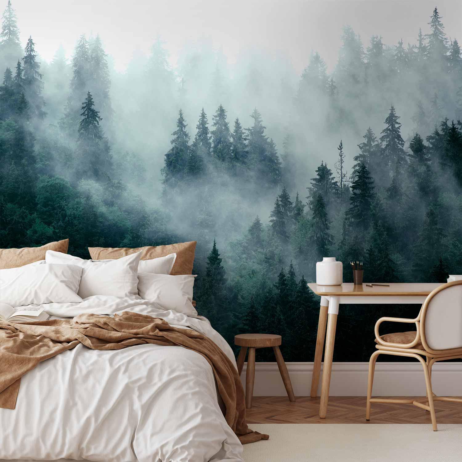 Fototapet Mountain Forest Mørkegrøn - tåget skovmotiv til væg i flere varianter - 392 x 280 cm - Selvklæbende